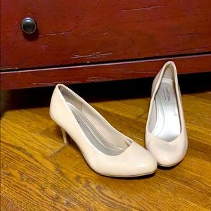 Comfort Plus nude heels